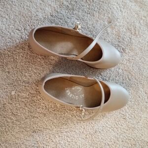 Kids Tan Ballet Shoes